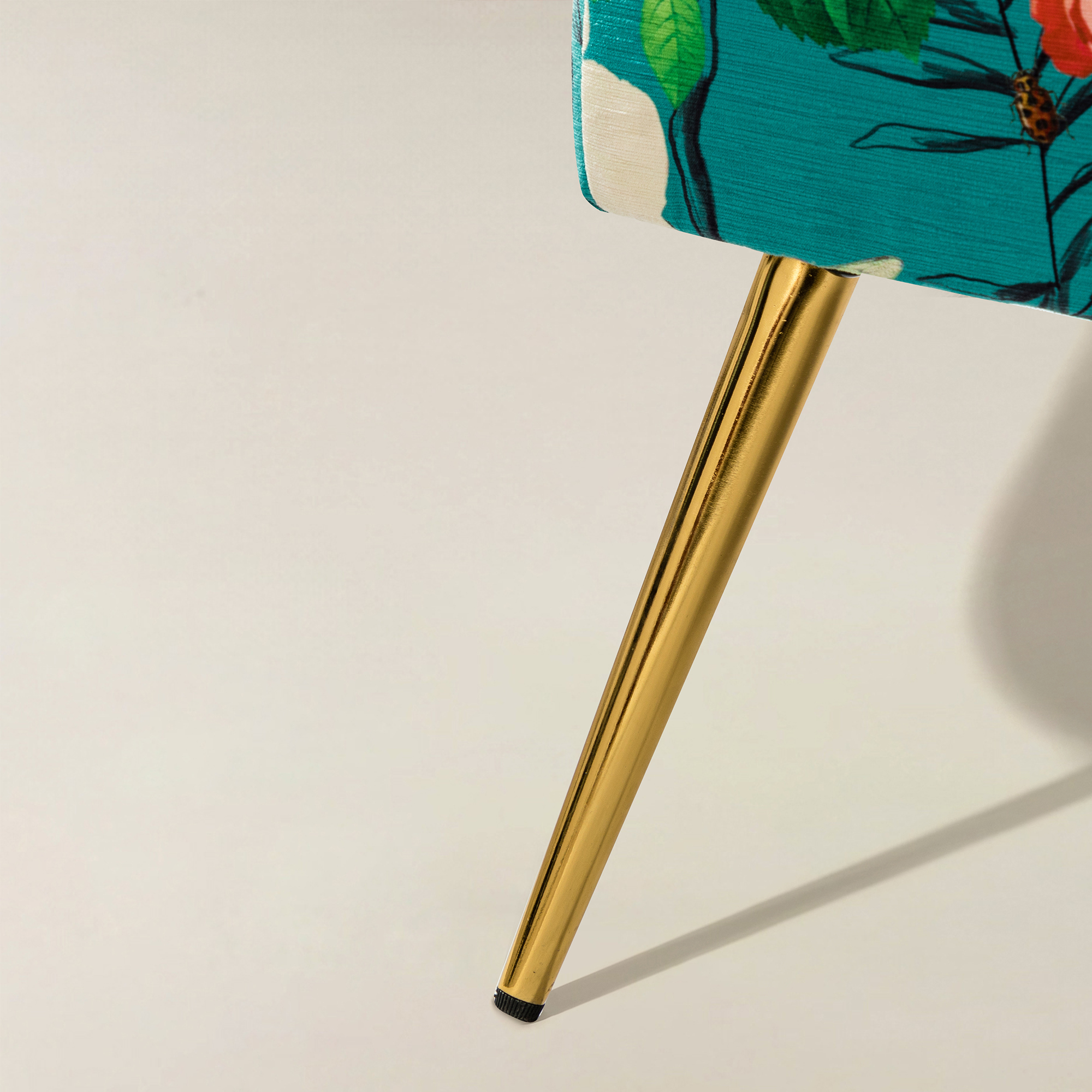 Coraline Floral Upholstered Loveseat with Tufted Back