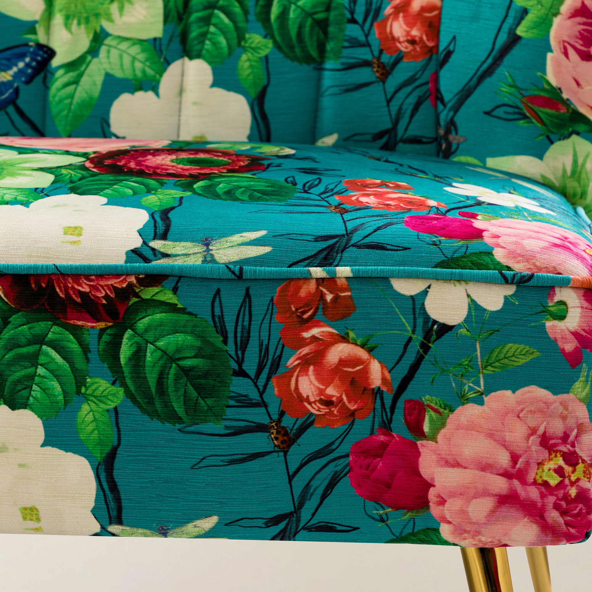 Coraline Floral Upholstered Loveseat with Tufted Back