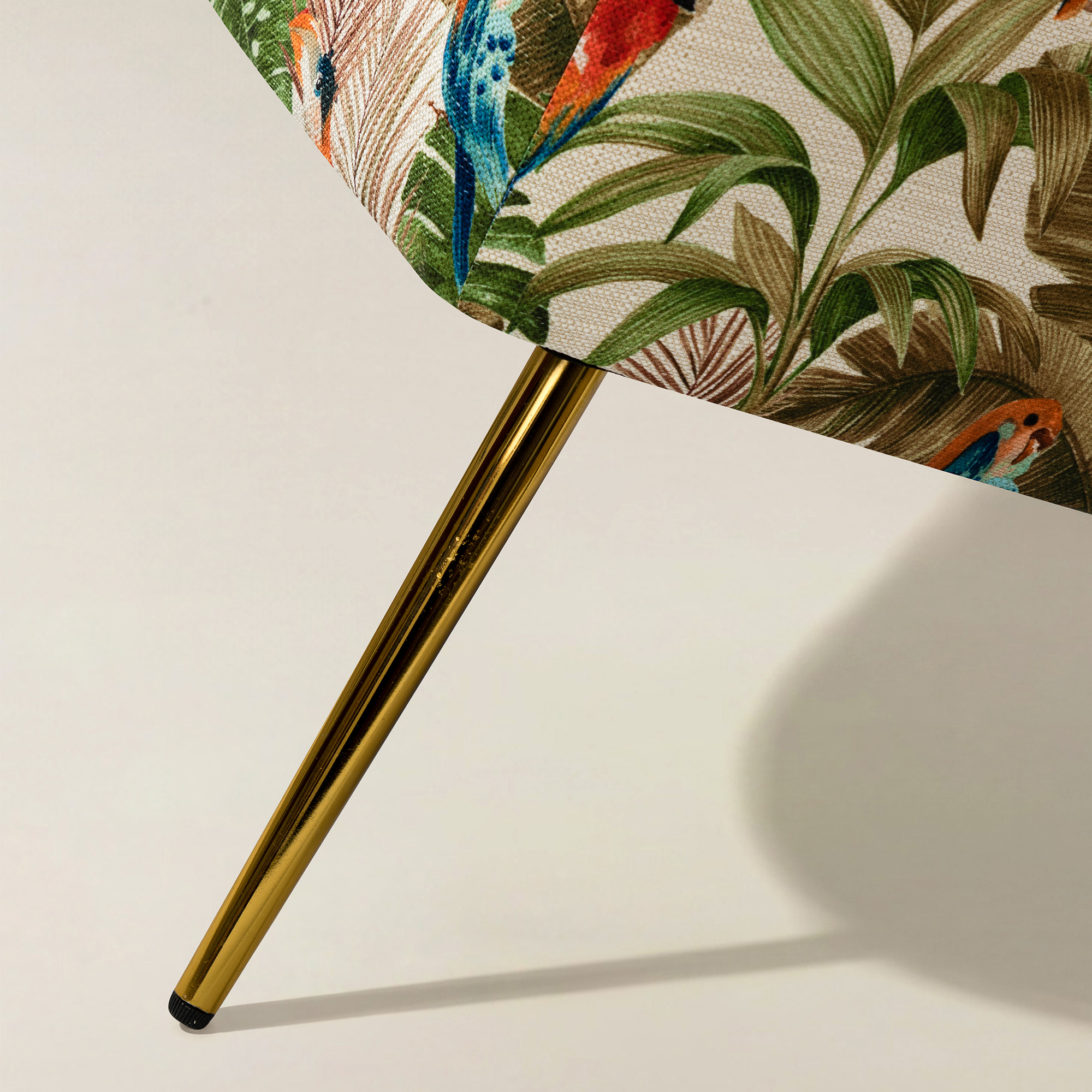 Coraline Floral Upholstered Loveseat with Tufted Back