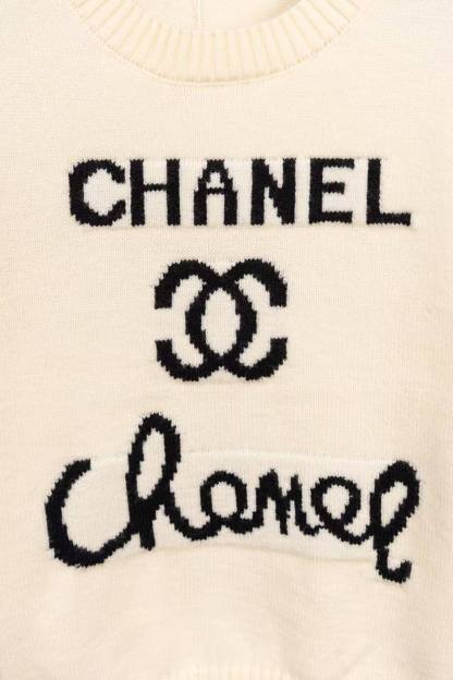 CC Knitted letter logo round neck sweater