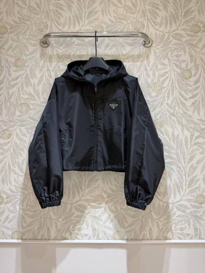PRD Nylon hooded short jacket