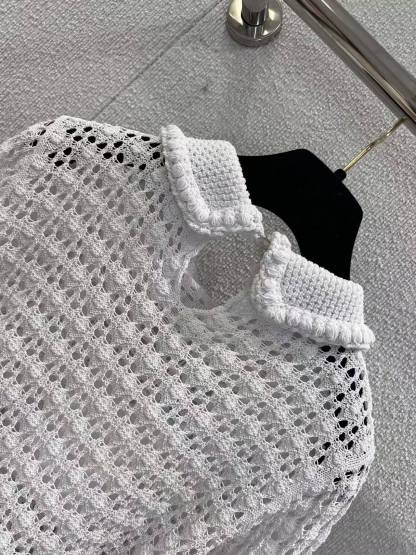 CC 26SS   Hollow knit doll collar top