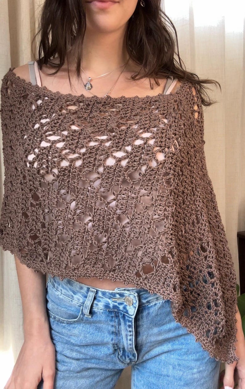 Capila Poncho Crochet Pattern