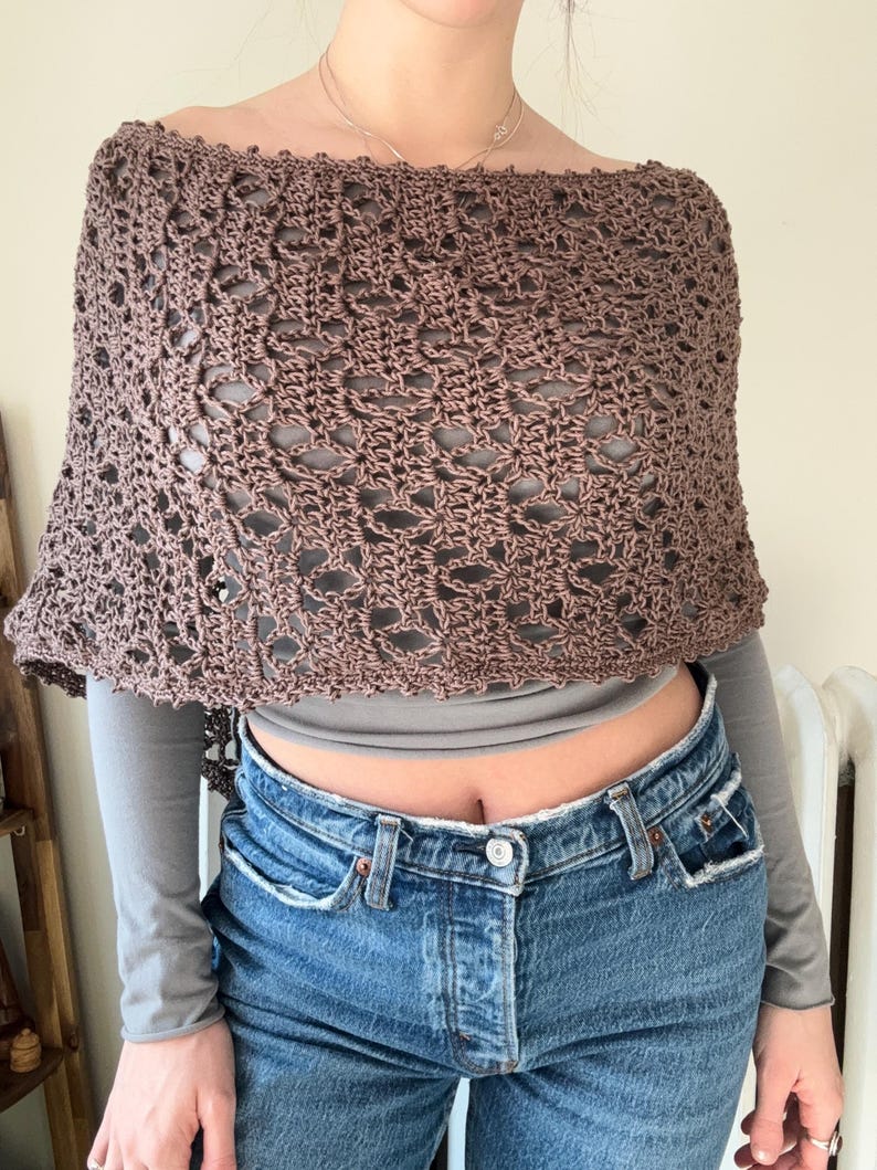 Capila Poncho Crochet Pattern