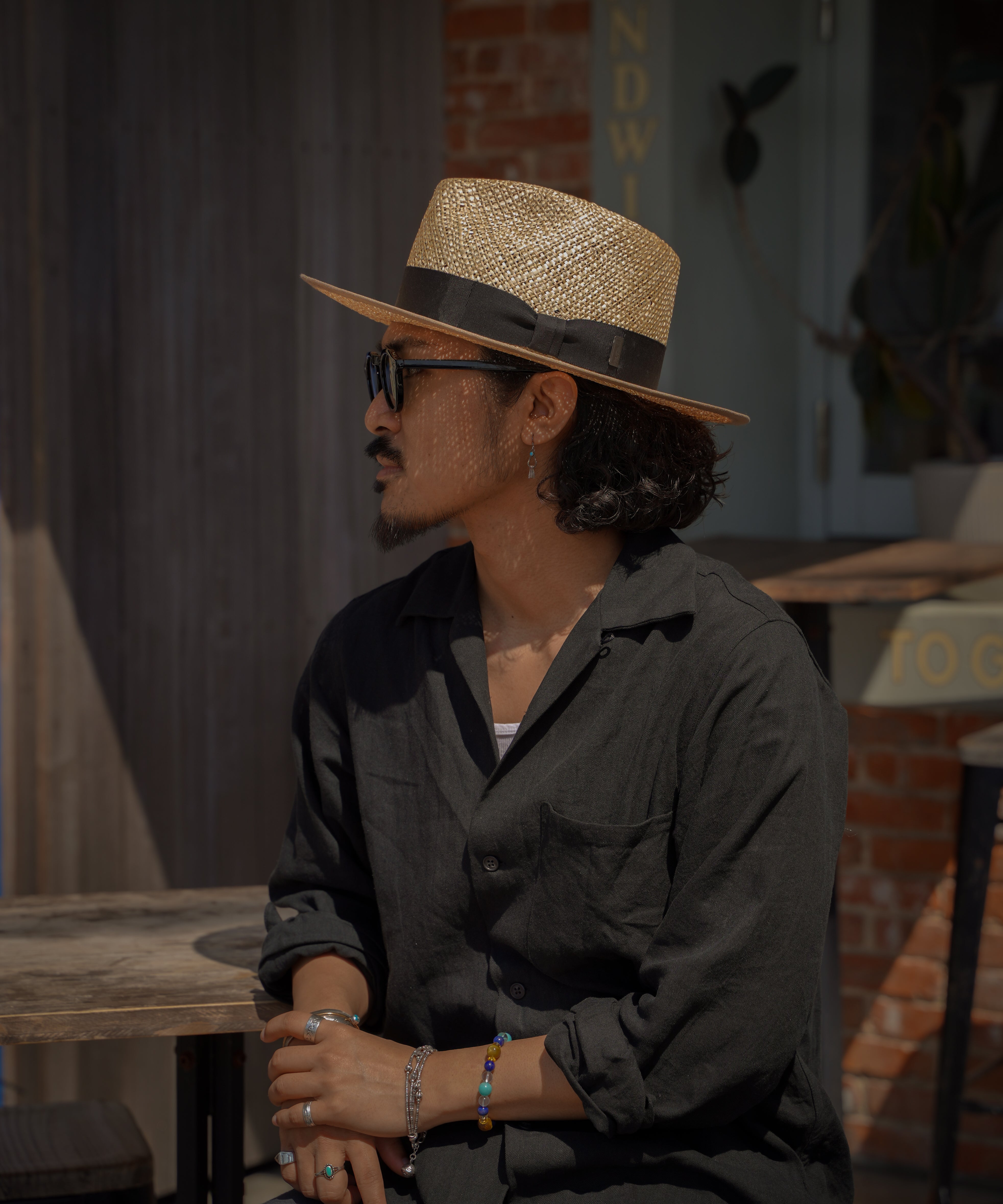 TWO DOLLAR SHISOL 6261004