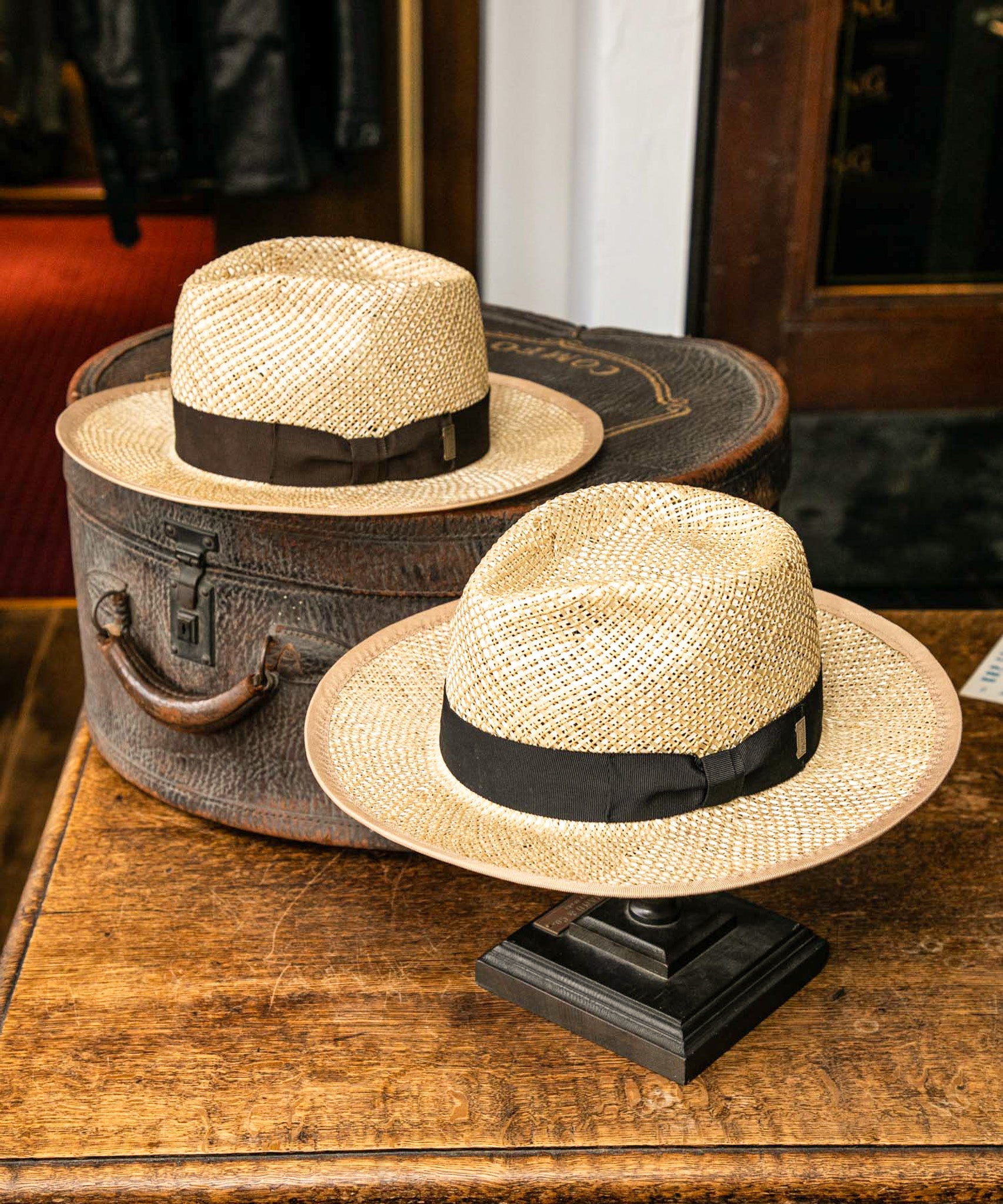 TWO DOLLAR SHISOL 6261004