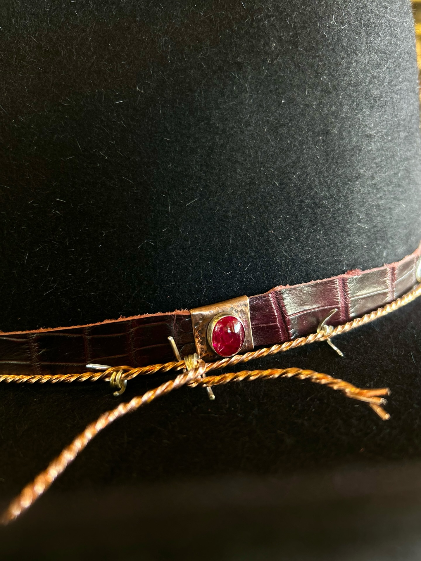 Crimson Outlaw – Black Cherry Beaver Hat