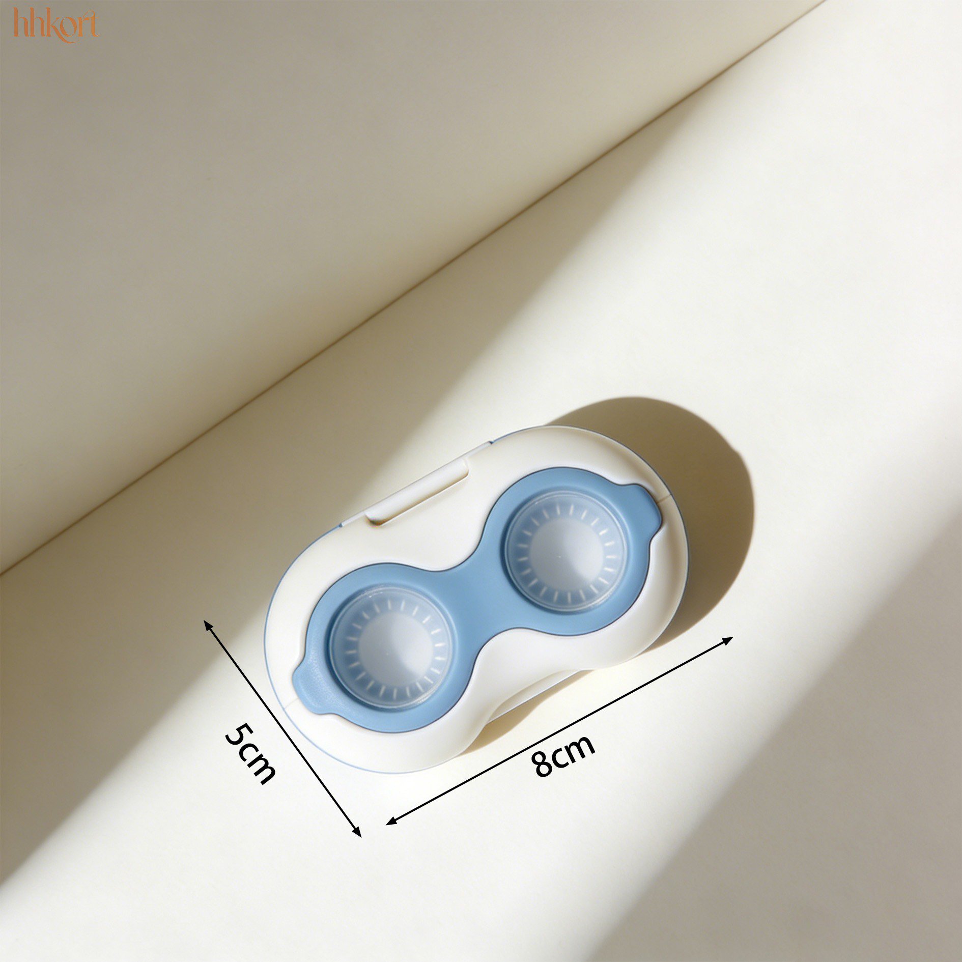 Compact contact lens cases for travel and daily use