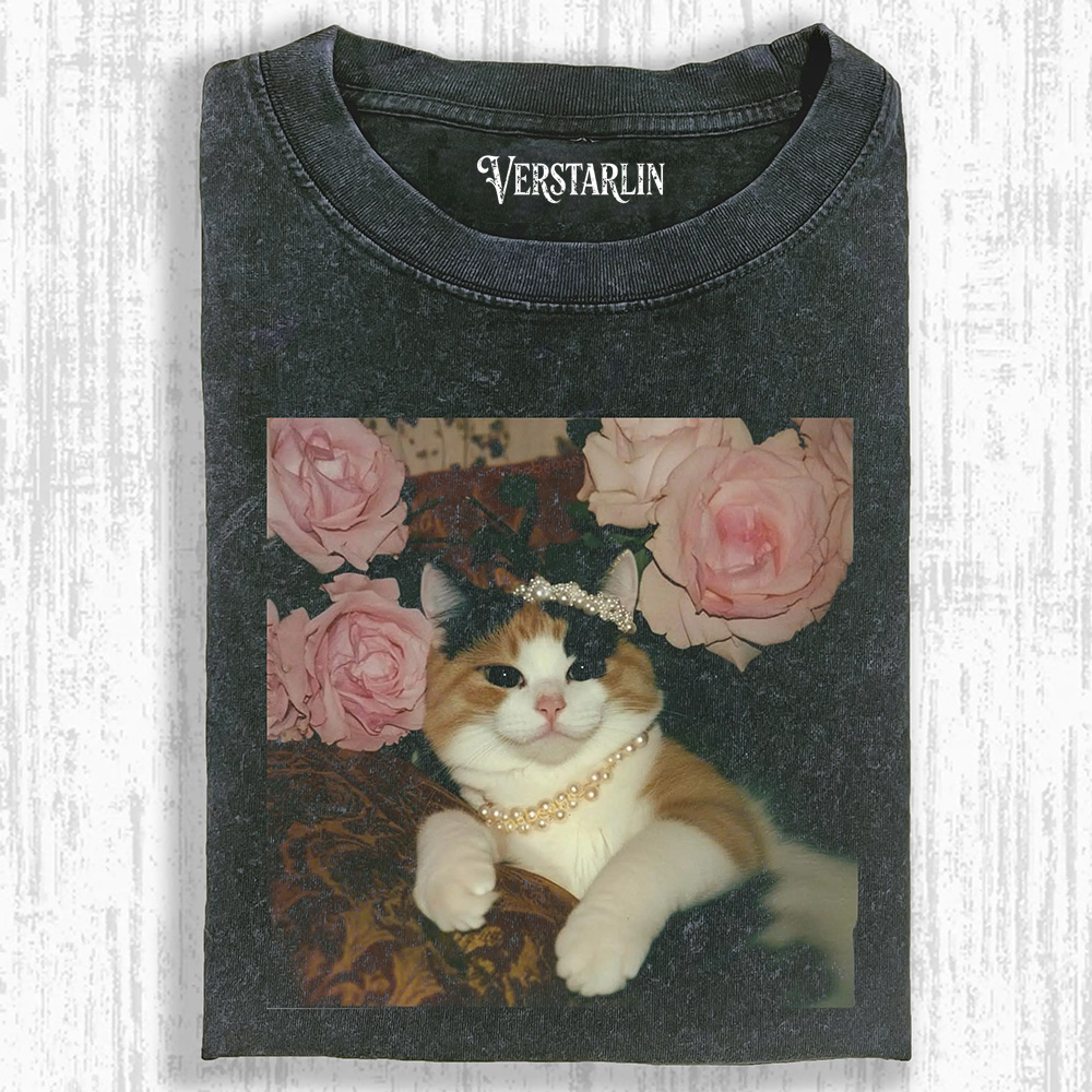 ELEGANT CAT  T-SHIRT