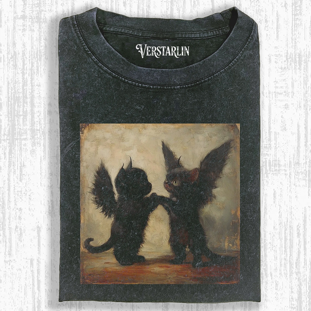 GOTHIC BAT CAT  T-SHIRT