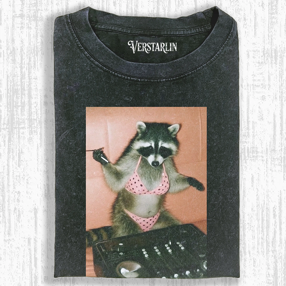 WACKY RACCOON T-SHIRT