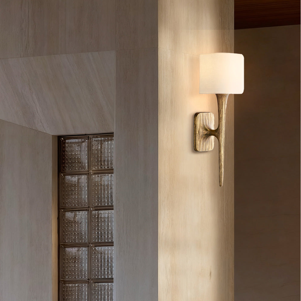 Thadeus Shaded Wall Sconce - thebelacan