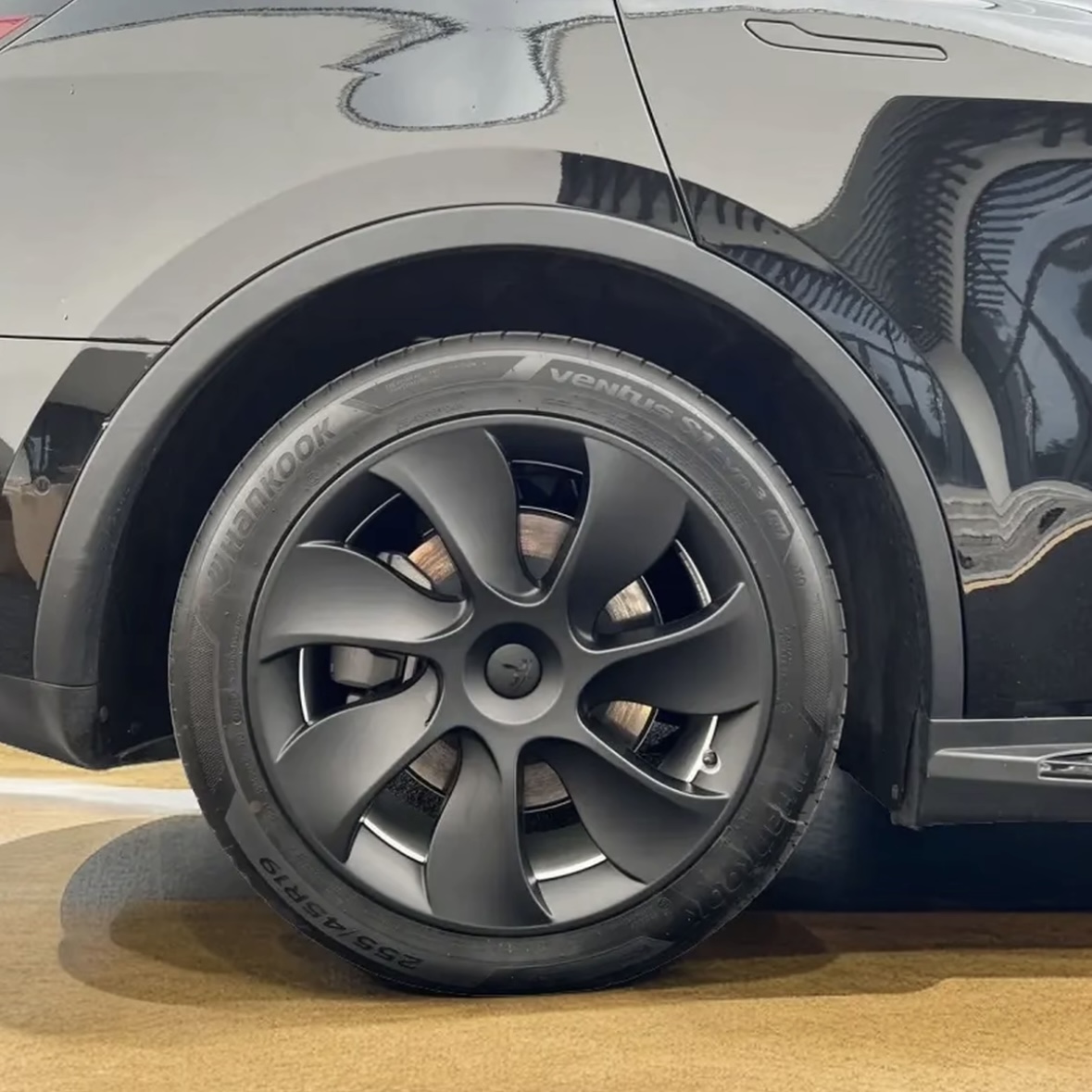 19" Wheel Hub Caps (Set of 4) for Tesla Model Y – Full Coverage Aero Wheel Covers