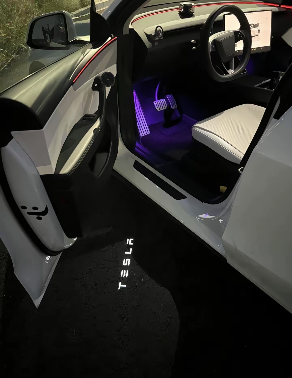 LED Car Door Welcome Lights for Tesla Model 3 & Tesla Model Y – Door Projection Ambient Lights, No Damage Installation