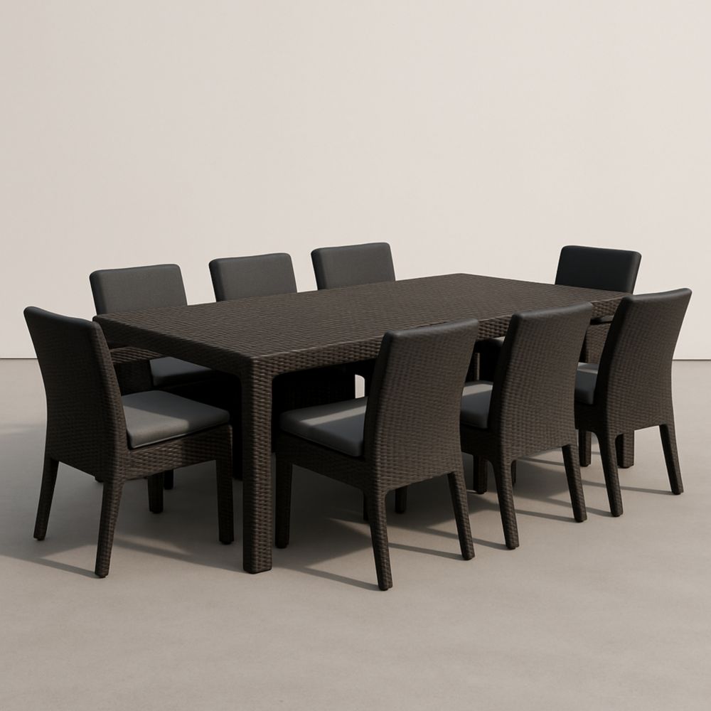 Set tavolo e sedie rettangolare 8 posti in rattan sintetico marrone con cuscini grigi