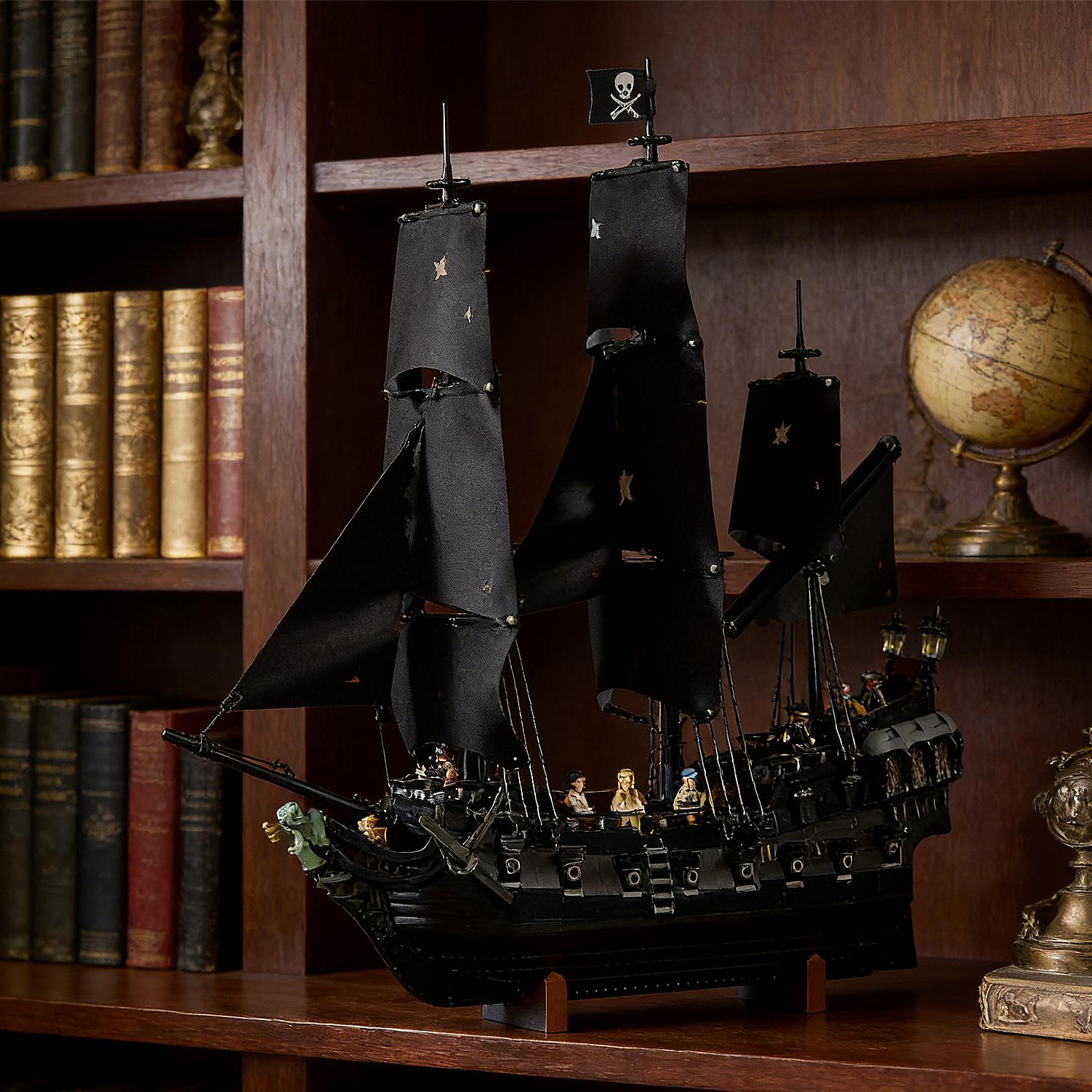 2862 pieces, Captain's Ship Building Set for Adults, Ages 18+ - Room Decor for Office, Bedroom or Shelf - Collectible