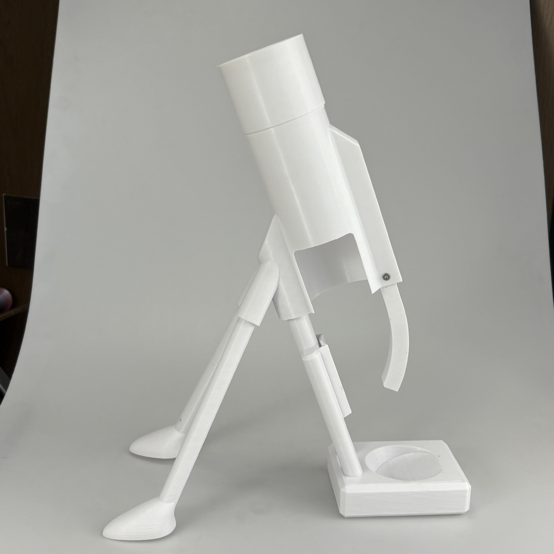 🚀 Mortar-Style Bottle Launcher – Heavy-Duty Hands-Free Opener for Bar & Desk 🍻✨