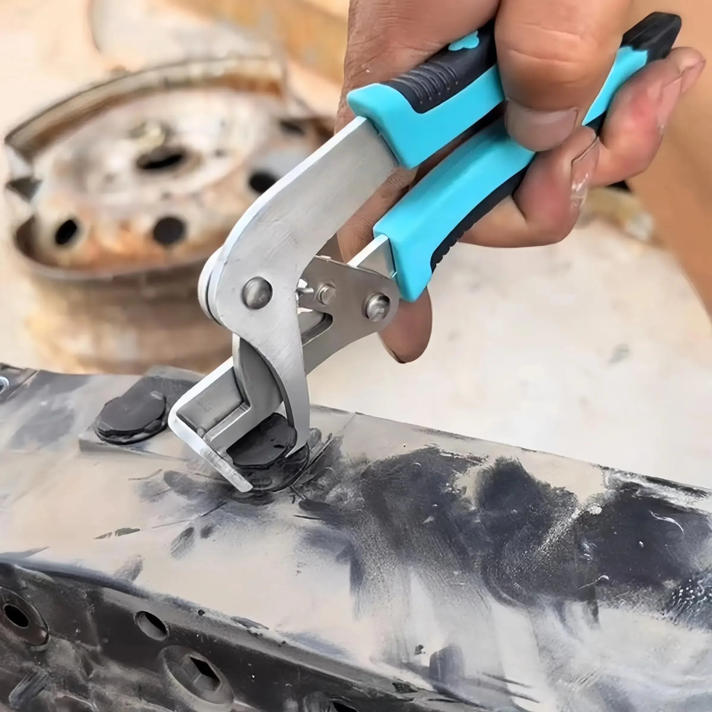 Coocoe Multi-Functional Car Clip Disassembly Pliers