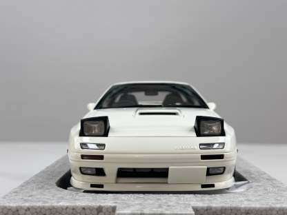 WHELART 1/18 Mazda FC3S (White) WH013