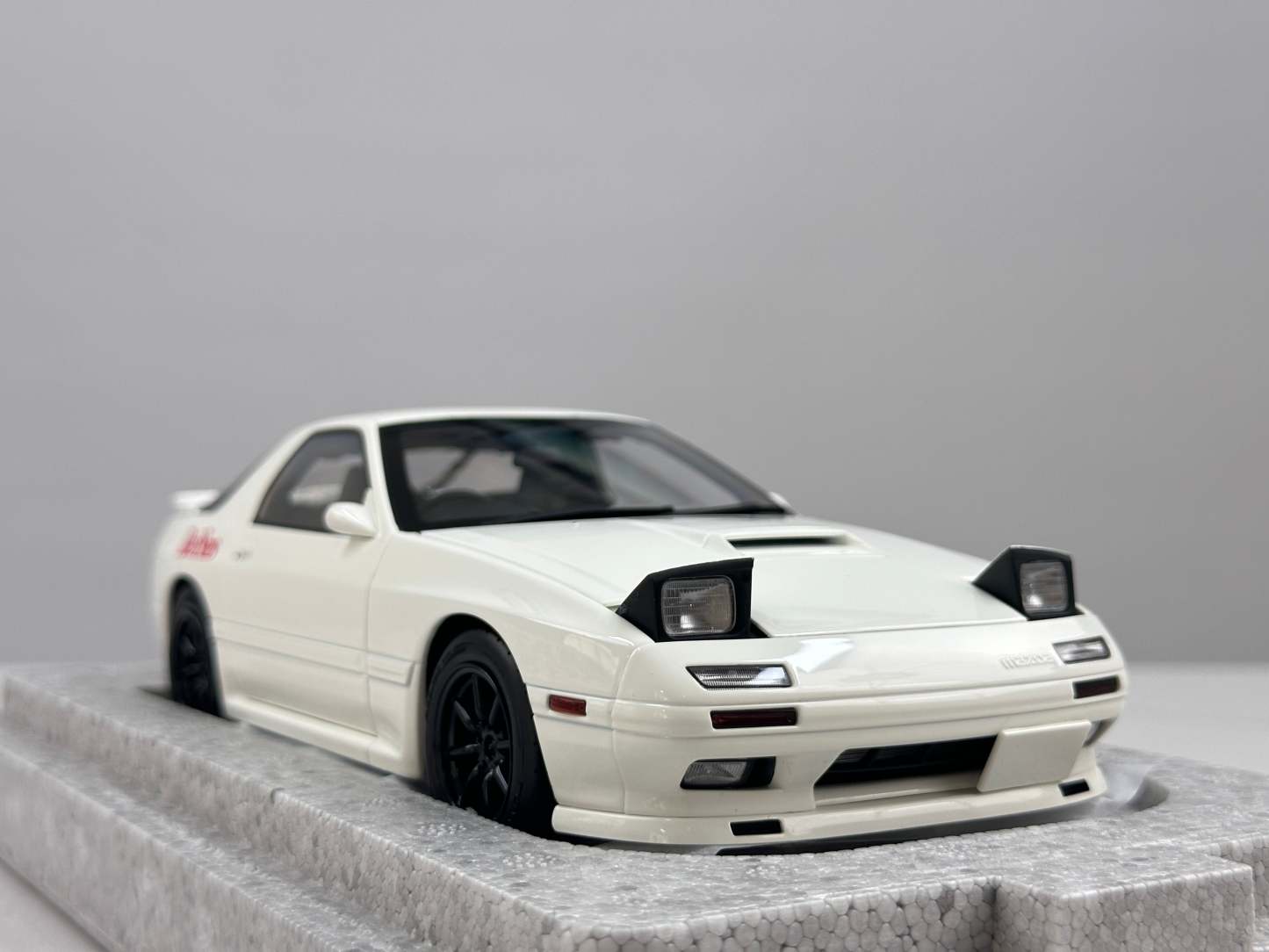 WHELART 1/18 Mazda FC3S (White) WH013