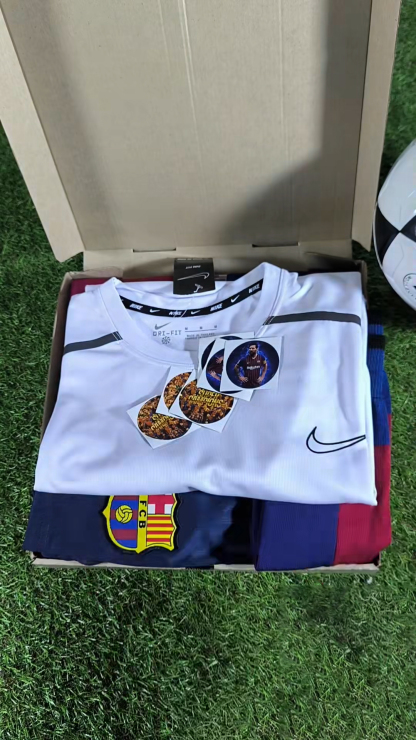  FC Barcelona Jersey T-Shirt Gift Box (5-Piece Set)