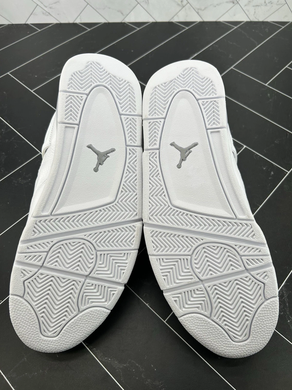 4 Retro 25th Silver Anniversary Size 11 408202-101