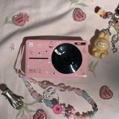 Gilmore Glee™ Digital Camera