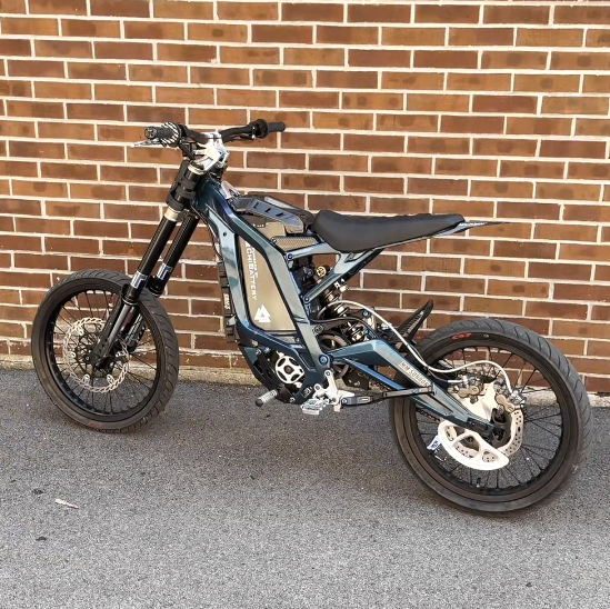 Custom Chameleon Blue Surron Light Bee Supermoto | CHIBATTERY Upgrade, Carbon Fiber & Full Race Build