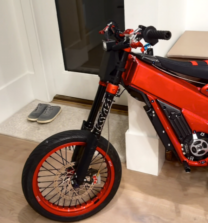 Custom Gloss Red Surron Light Bee Supermoto | Red Rims, GUTS Seat, Street-Ready Build