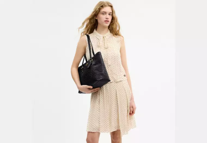 Station Tote Bag In Signature Canvas