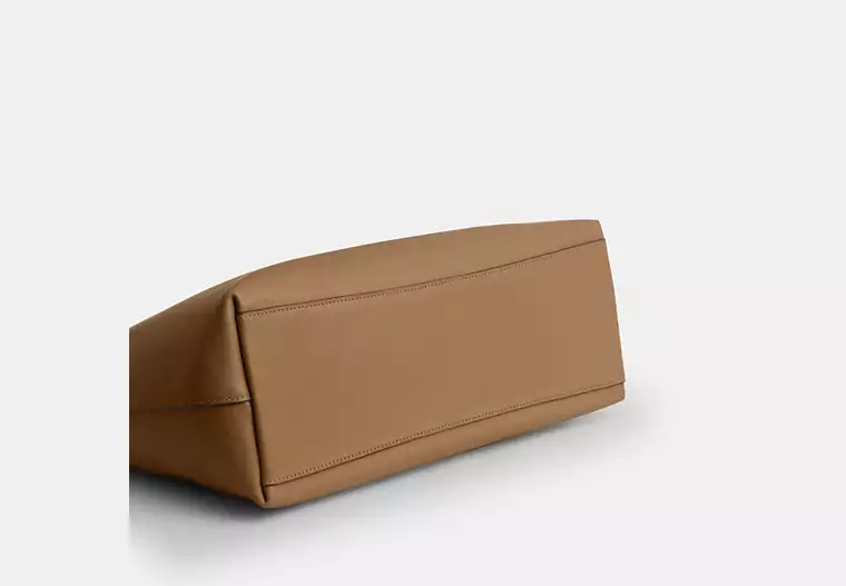 Station Tote Bag In Signature Canvas