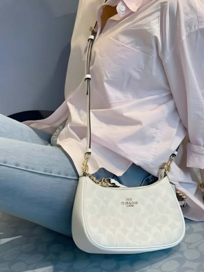 TERI SHOULDER BAG
