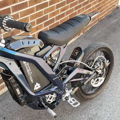 Custom Chameleon Blue Surron Light Bee Supermoto | CHIBATTERY Upgrade, Carbon Fiber & Full Race Build