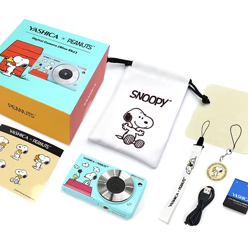 YASHICA x Peanuts Digital Camera (Blue Sky)