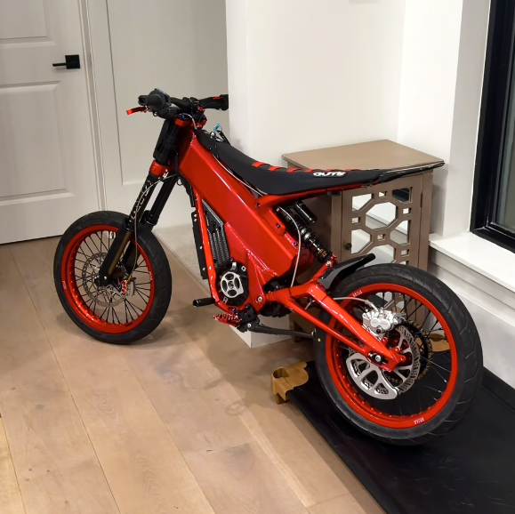 Custom Gloss Red Surron Light Bee Supermoto | Red Rims, GUTS Seat, Street-Ready Build