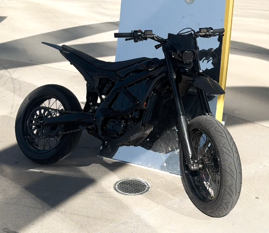 Full Gloss Black Custom Surron Light Bee Supermoto | Street-Tire Conversion, Stealth Urban Build