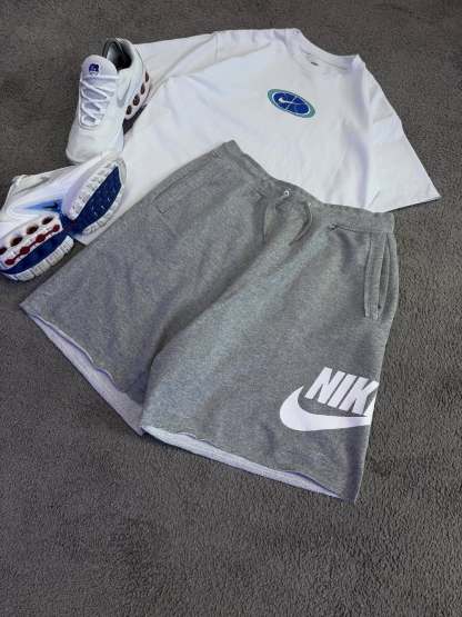 Trendy Color-Block Set