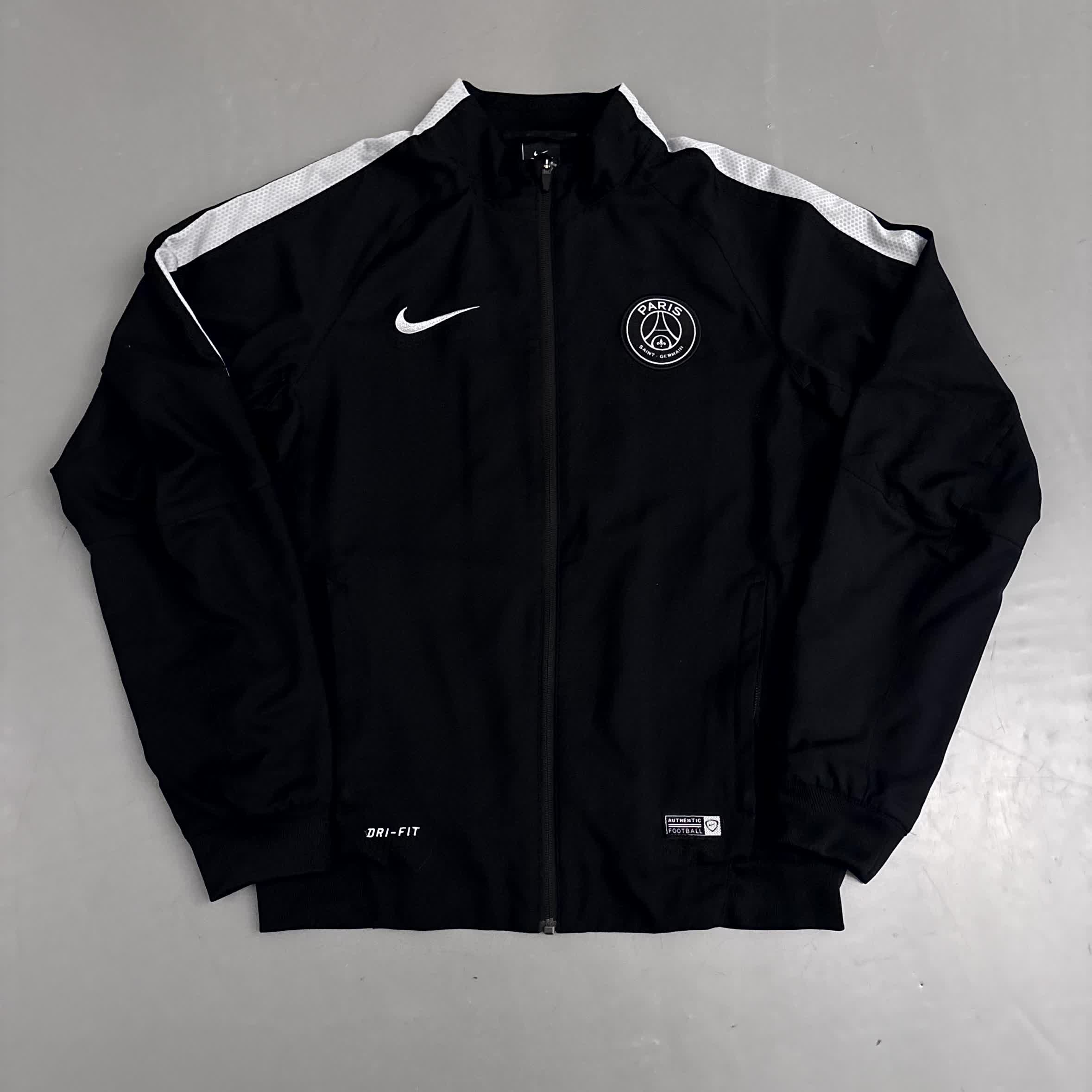 Nike x PSG Vintage Tracksuit 2018/19 |