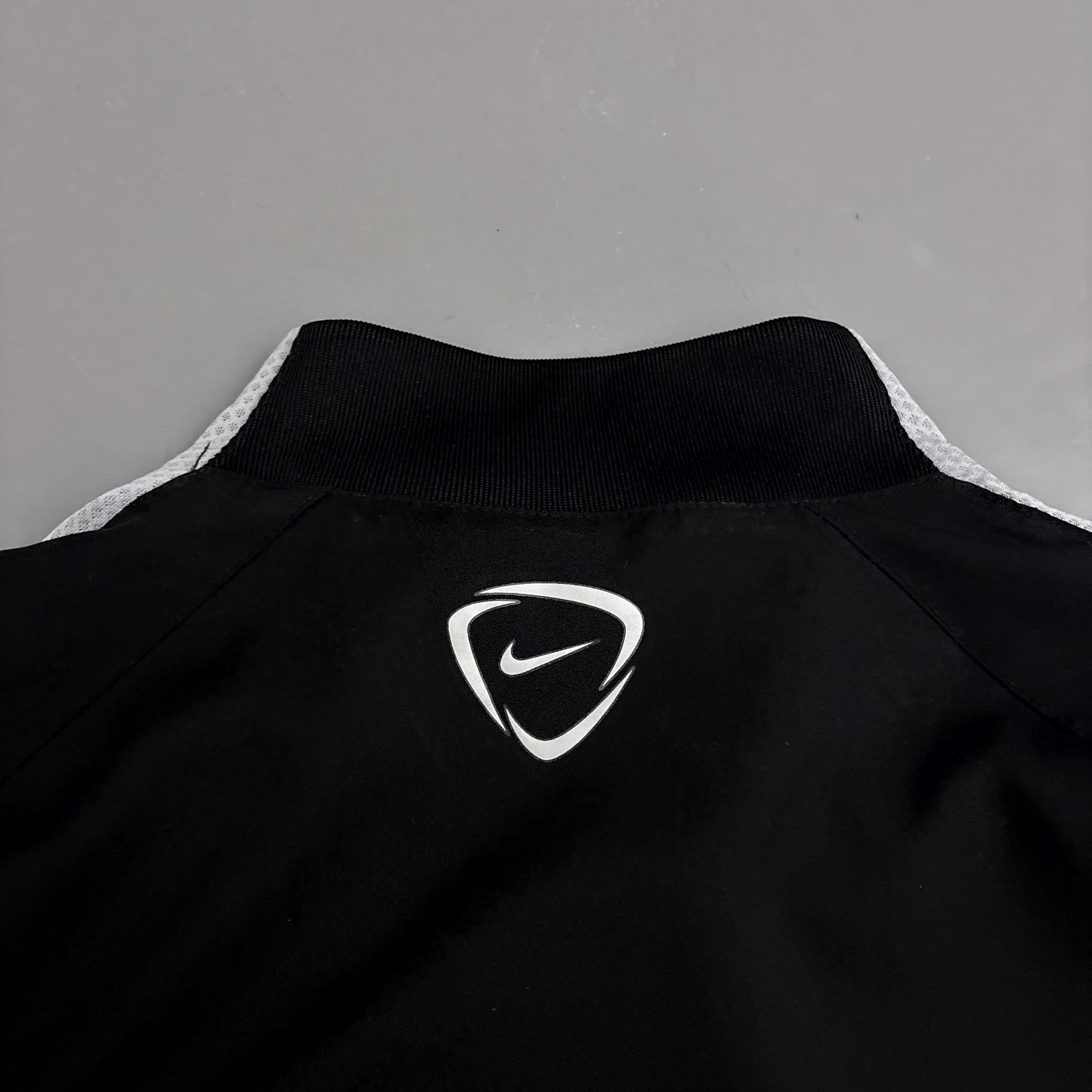 Nike x PSG Vintage Tracksuit 2018/19 |