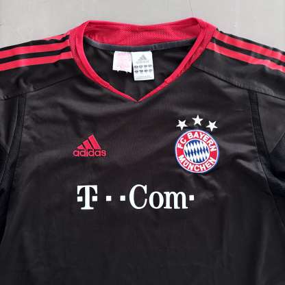 Adidas x FC Bayern Vintage *Ballack* Trikot Set 2006/07 |