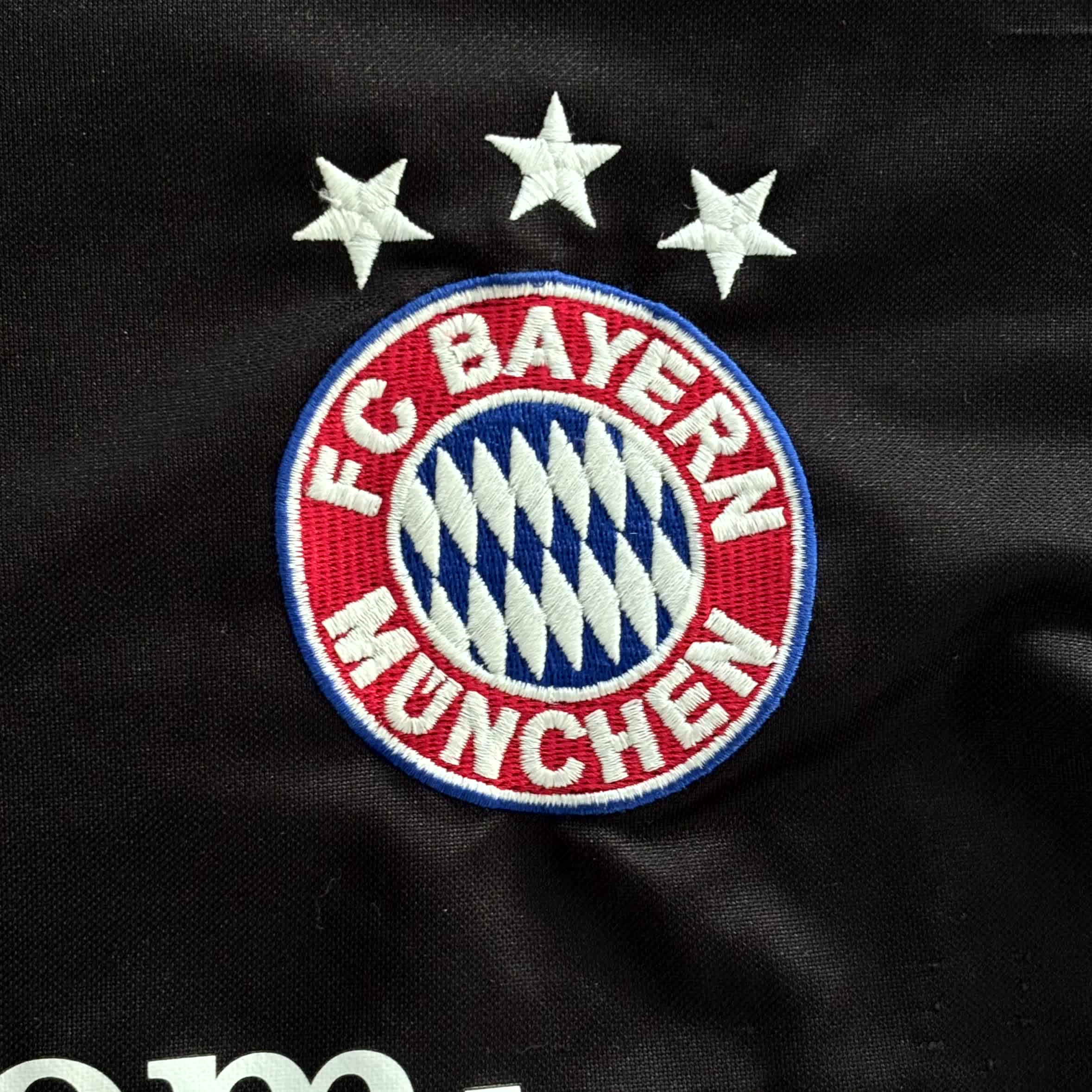 Adidas x FC Bayern Vintage *Ballack* Trikot Set 2006/07 |