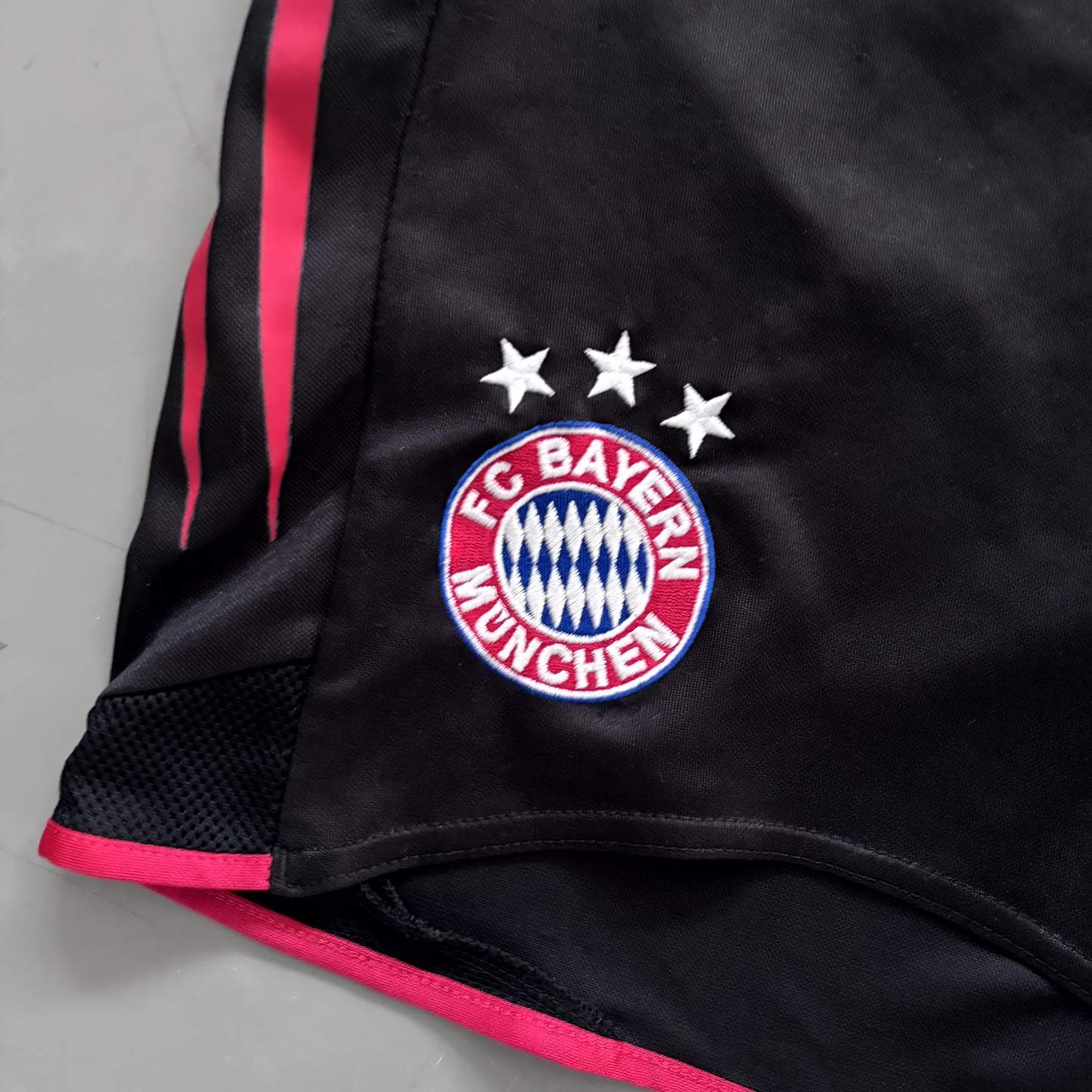 Adidas x FC Bayern Vintage *Ballack* Trikot Set 2006/07 |