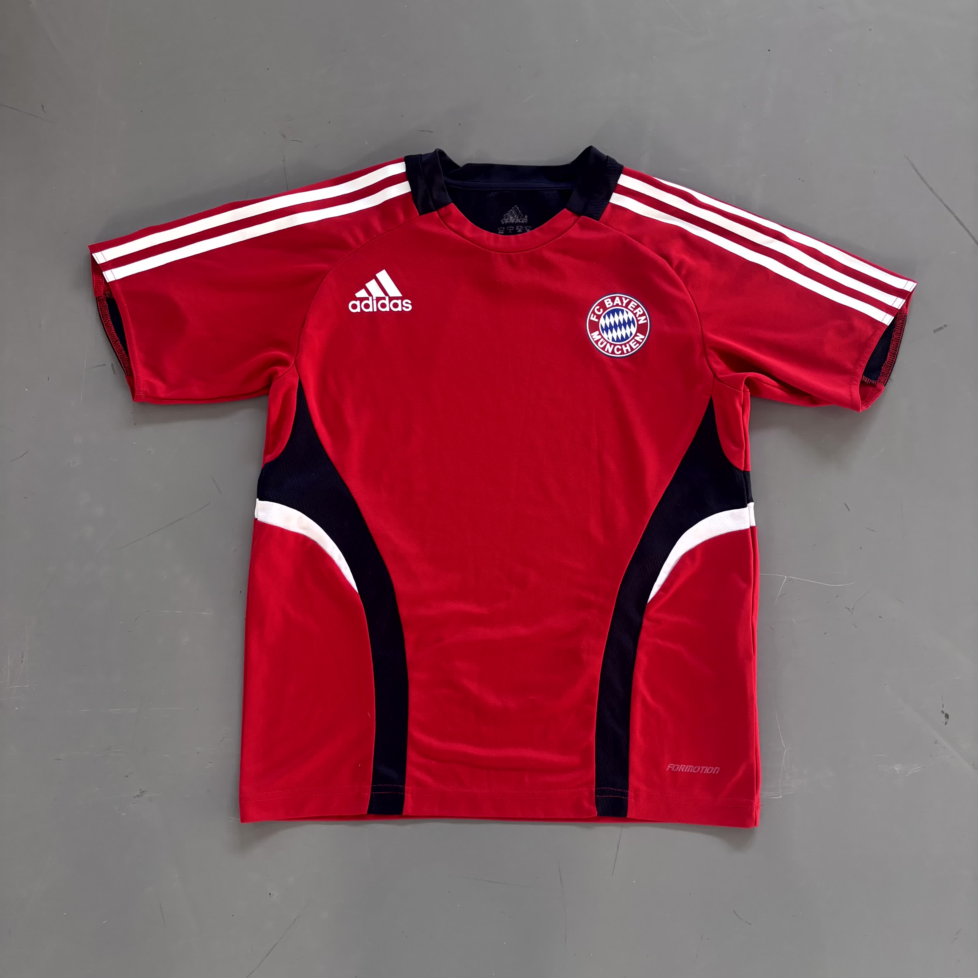 Adidas x FC Bayern Vintage Trikot Set 2010/11 |