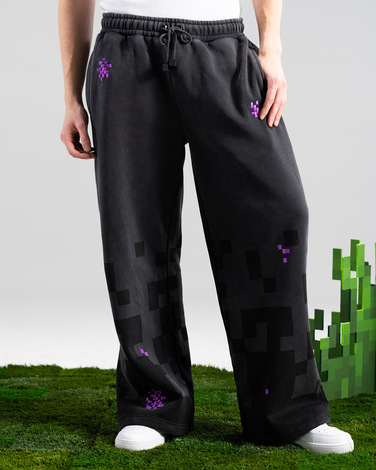 Ender Trackpants