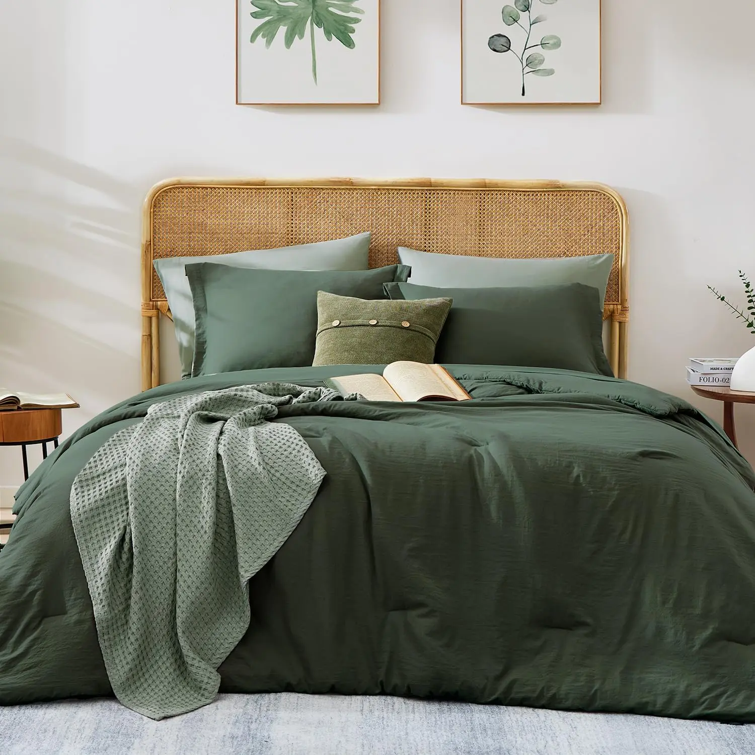 Wrensonge King Size microfiber Comforter Set- 7 Pieces Soft Sage Green Super size Bed in a Bag King with Fitted Sheet, Flat Sheet, 2 Pillow Shams, and 2 Pillowcases- Warm Bed Set for All Season bed comforter set