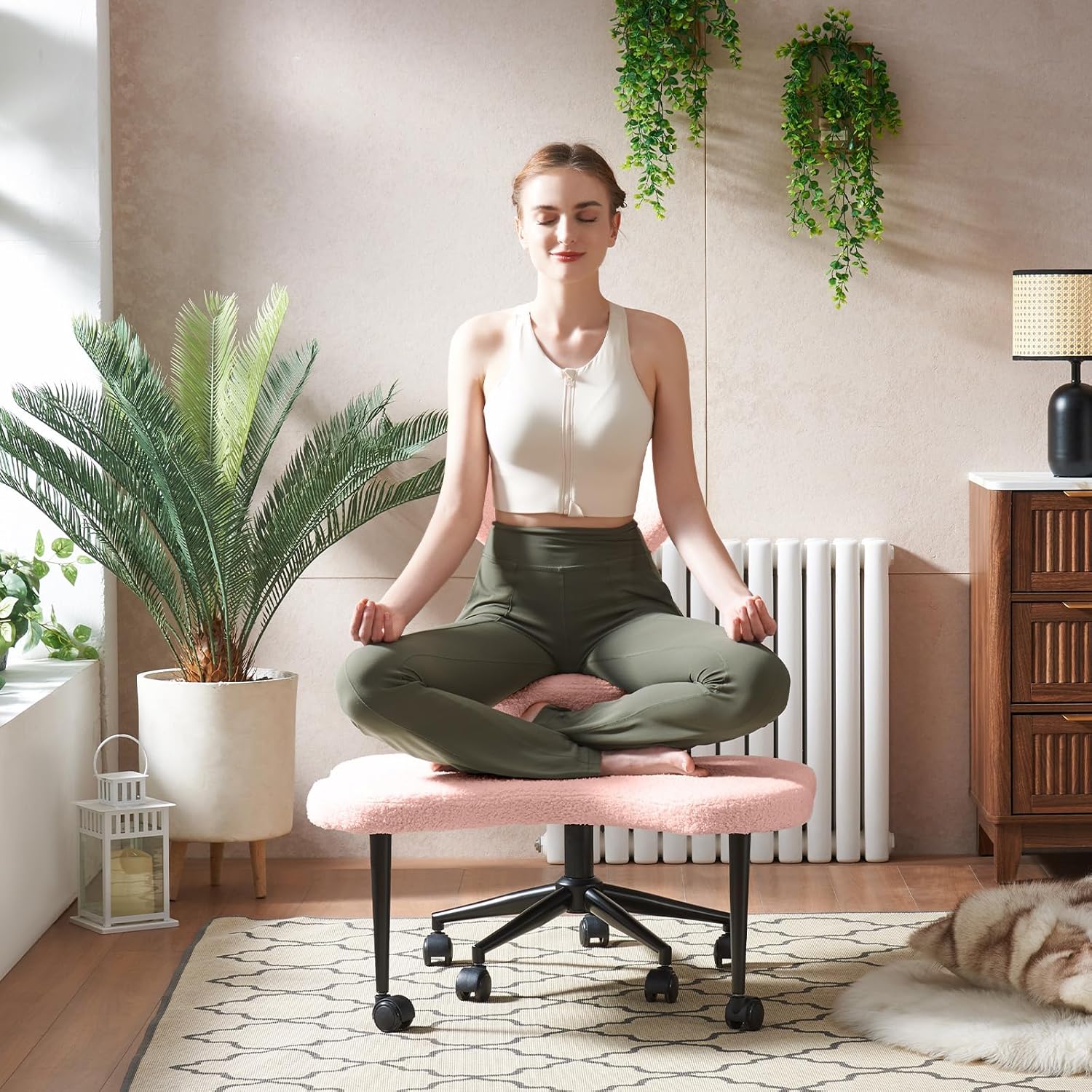 Ergonomic Cross Legged Chair, 360° Swivel Meditation Chair with Wheels, Height Adjustable Seat for ADHD, Strong Lumbar Support, Chic Home Office Furniture, Teddy Fabric, Off White