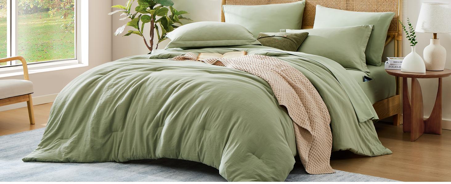 Wrensonge King Size microfiber Comforter Set- 7 Pieces Soft Sage Green Super size Bed in a Bag King with Fitted Sheet, Flat Sheet, 2 Pillow Shams, and 2 Pillowcases- Warm Bed Set for All Season bed comforter set