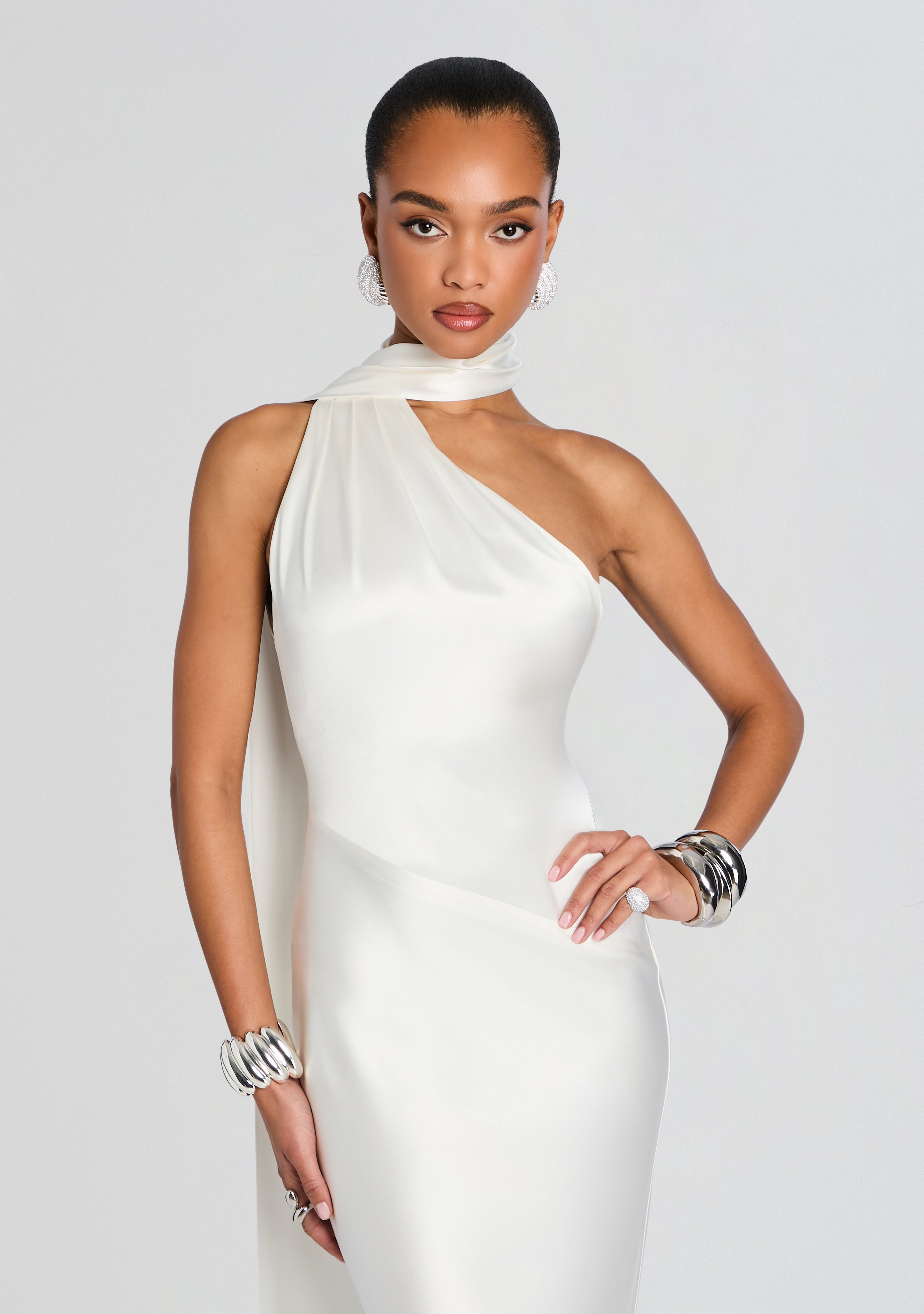 Kelsa Dress-Cup Shy