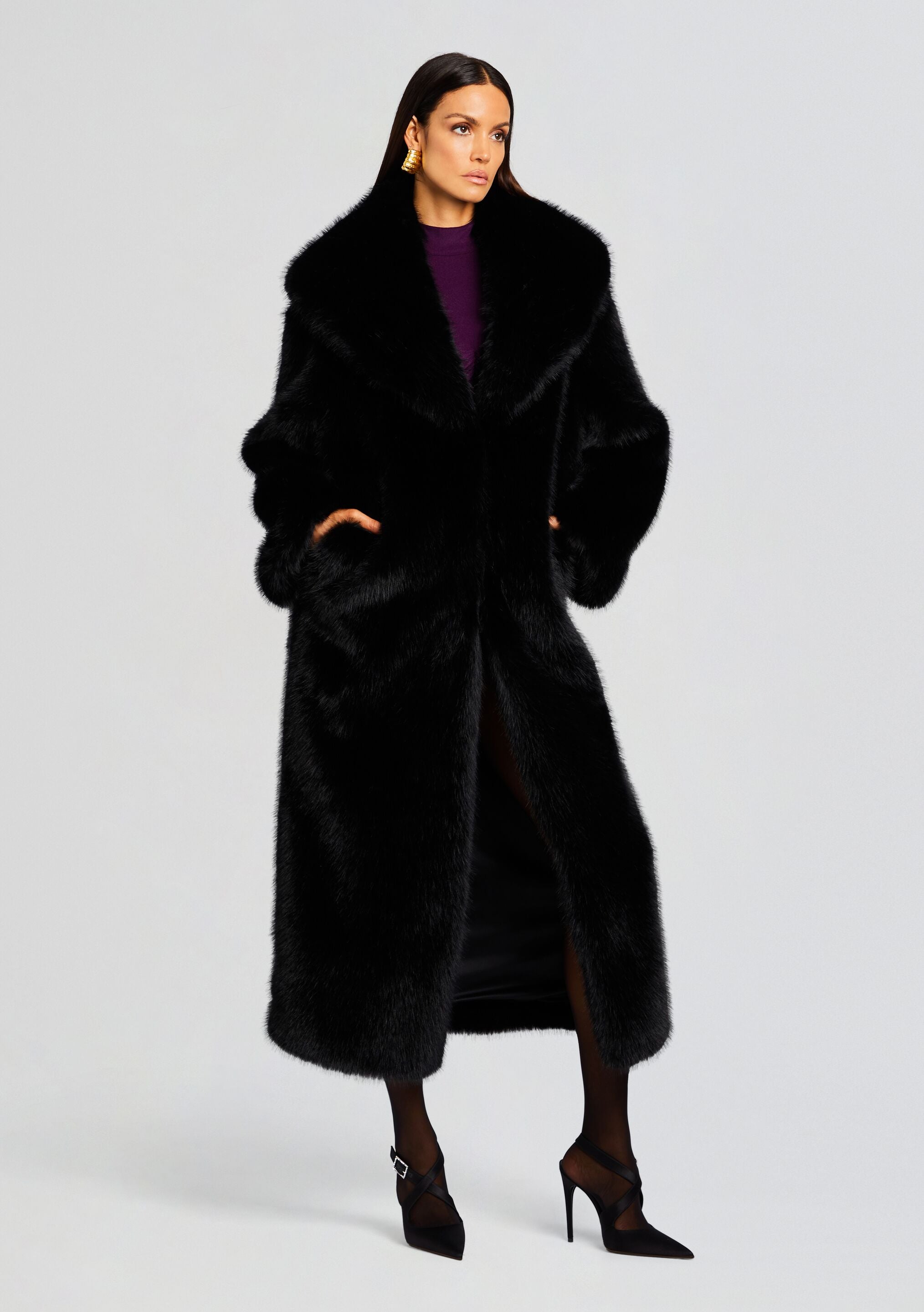 Averie Faux Fur Coat-Cup Shy