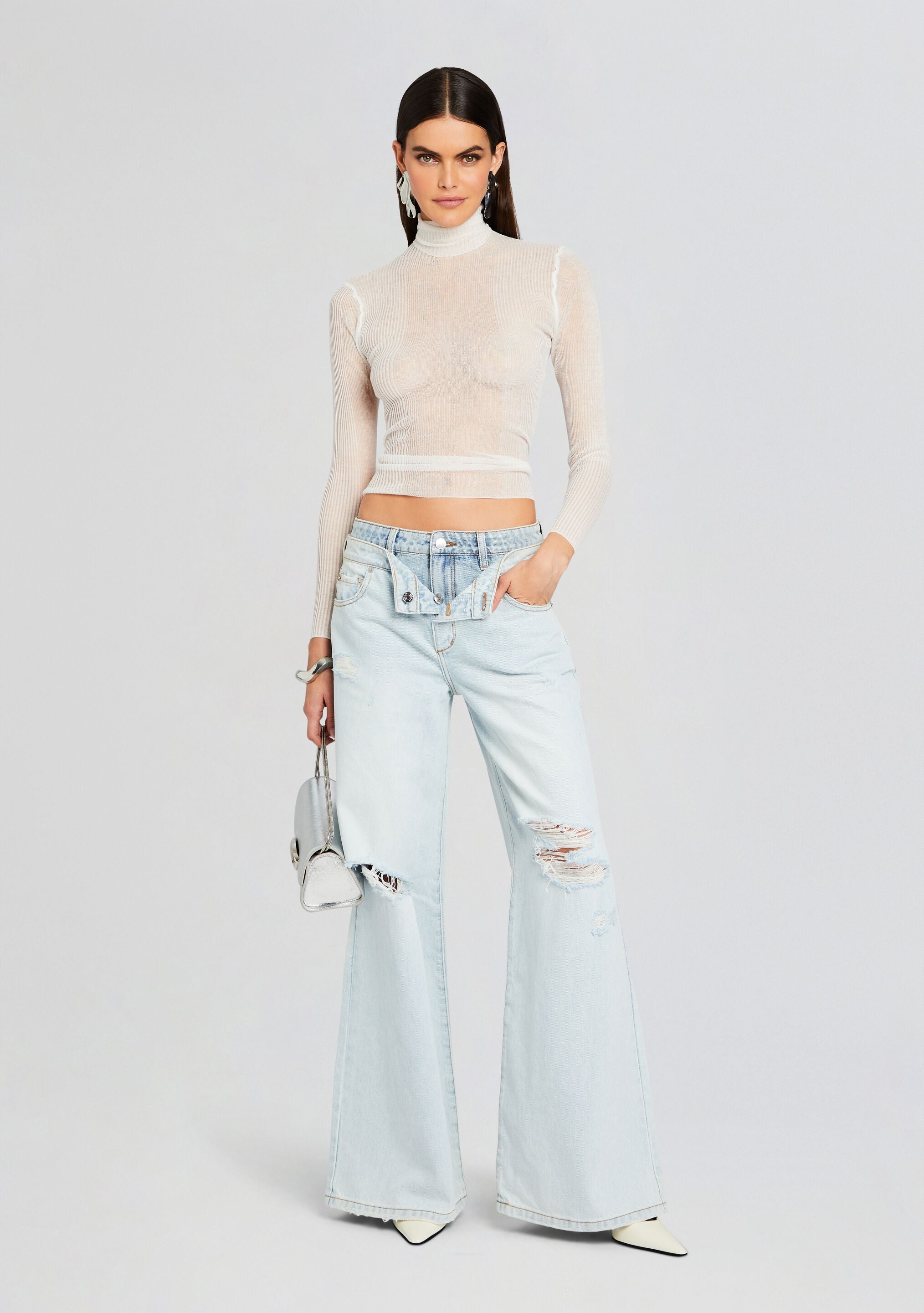 Saphira Jean-Cup Shy